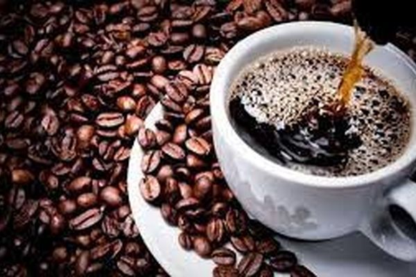 کافئین برای چه افرادی مضر است؟