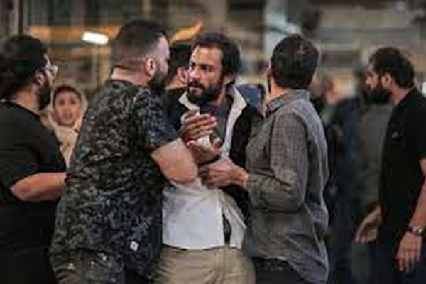 اکران مردمی فیلم "قهرمان" با حضور امیر جدیدی در 3 سینما مشهد