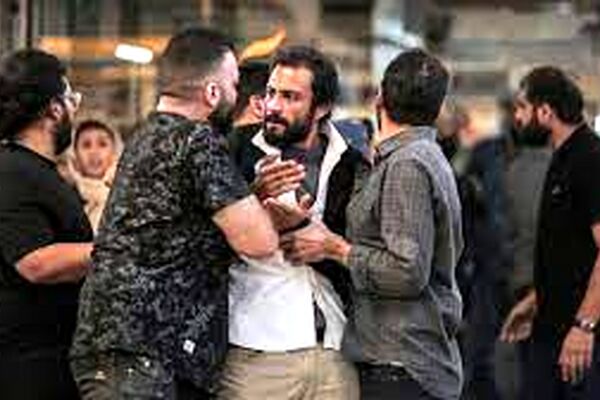 اکران مردمی فیلم "قهرمان" با حضور امیر جدیدی در 3 سینما مشهد