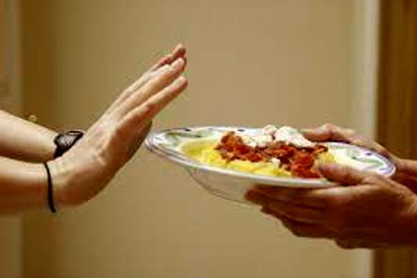 برای لاغری در این ساعت از شبانه روز اصلا غذا نخورید!