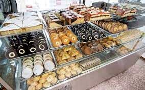 قیمت شیرینی تا شب یلدا ثبات ندارد