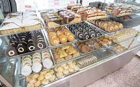 قیمت شیرینی تا شب یلدا ثبات ندارد