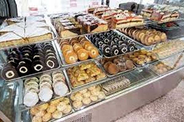 قیمت شیرینی تا شب یلدا ثبات ندارد