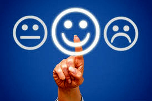 راهکارهای تقویت مثبت‌اندیشی/با افراد پرانرژی معاشرت کنید