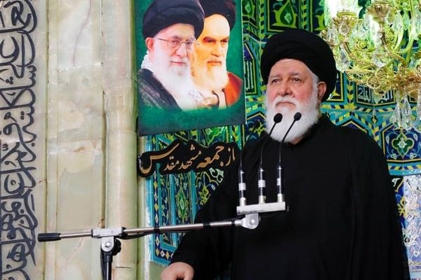 بازگوکنندگان حرف‌های جبهه کفر؛ ستون پنجم دشمن هستند