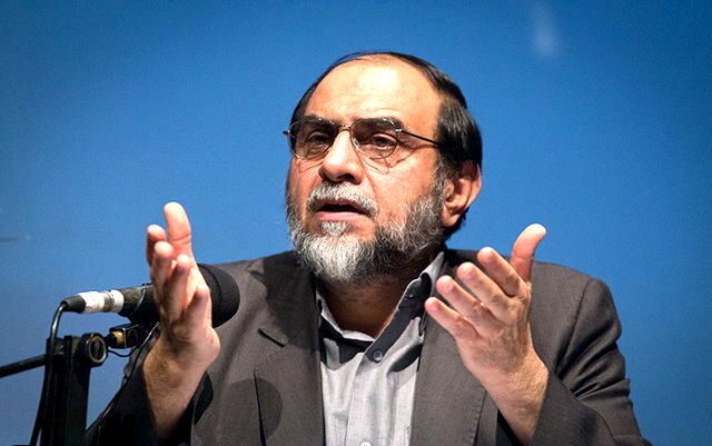 نماز جمعه باید حلقه واسط میان مردم با حکومت اسلامی باشد