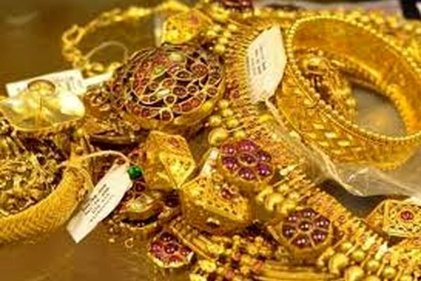 کشف بیش از 1 میلیارد ریال نقره و جواهرات قاچاق در خواف