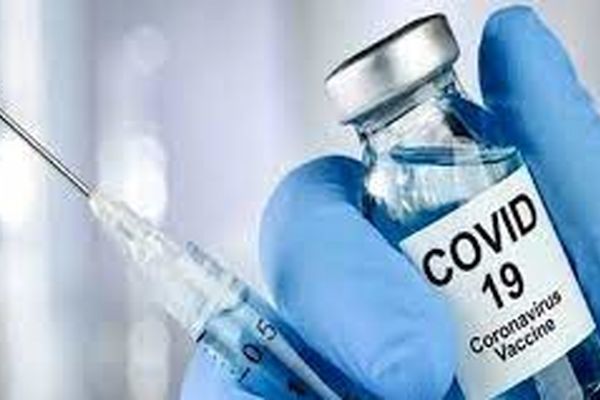 تزریق دوز سوم واکسن کرونا به افراد بالای 18 سال در خراسان رضوی 