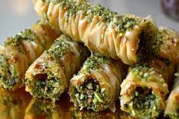 علت خشک شدن باقلوای خانگی