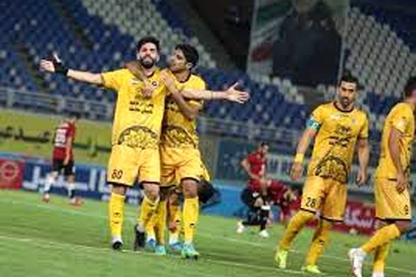 شکست تلخ تیم پدیده مشهد مقابل سپاهان اصفهان