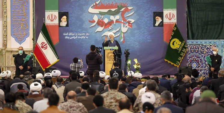 حضور مردم به مثابه یکی از اضلاع مثلث انقلاب توحیدی است