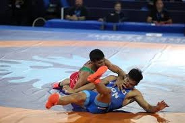 مسابقات کشتی آزاد بزرگسالان انتخابی تیم استان در مشهد برگزار شد