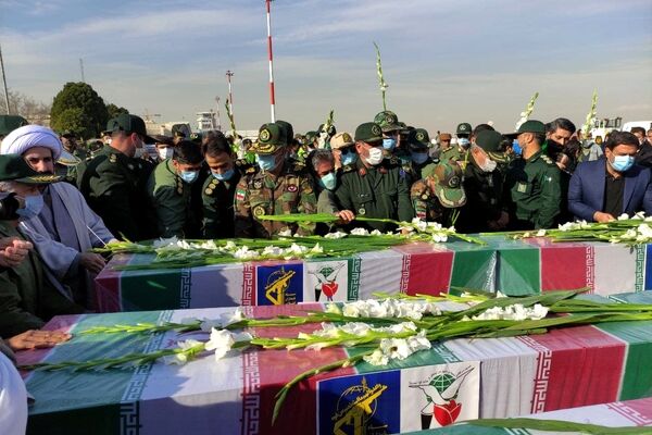 تشییع پیکر شهید مدافع حرم همزمان با سالگرد شهادت حاج قاسم