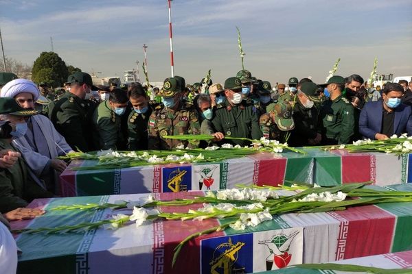 تشییع پیکر شهید مدافع حرم همزمان با سالگرد شهادت حاج قاسم