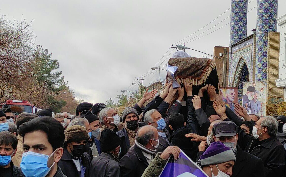 پیکر ناشرالاسلام گنابادی تشییع و به خاک سپرده شد