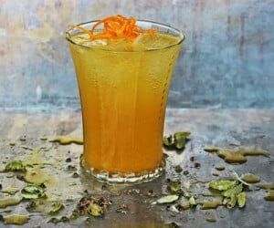 طرز تهیه شربت نذری زعفرانی با طعمی لذیذ