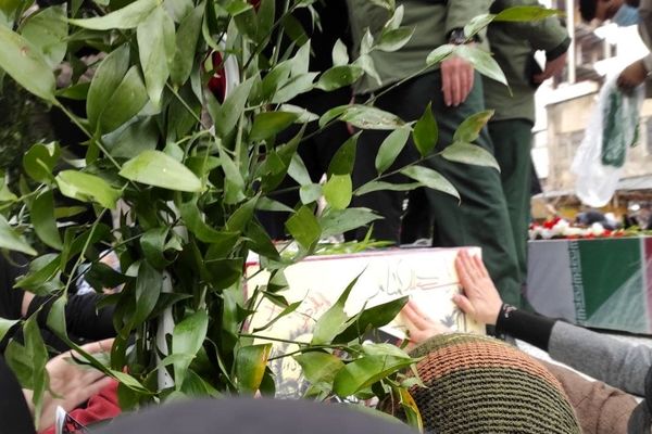 گزارش تصویری مراسم تشییع و تدفین پیکر شهدای گمنام در مشهد