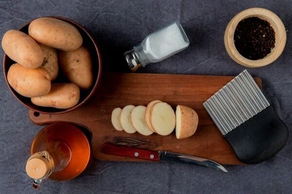 طرز تهیه سیب زمینی کریسپی رژیمی خوشمزه