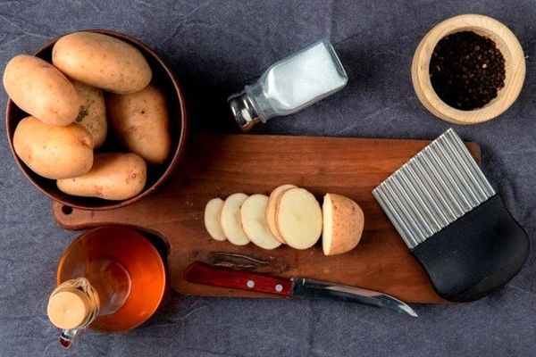 طرز تهیه سیب زمینی کریسپی رژیمی خوشمزه