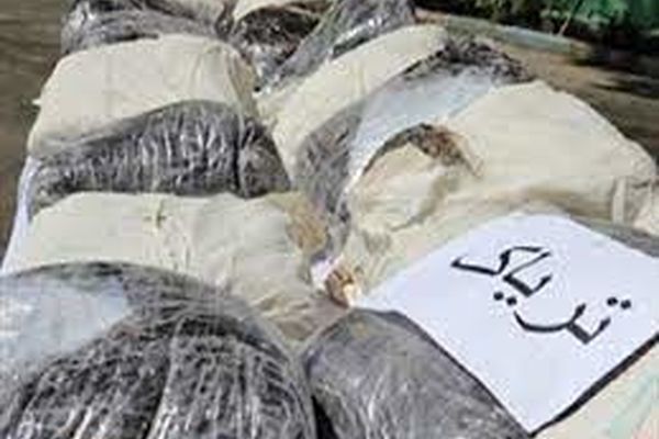 کشف بیش از 150 کیلوگرم مواد مخدر در فریمان و فیض‌آباد