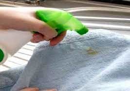 چطوری لکه آهن را از روی لباس پاک کنیم؟