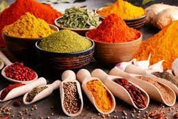 بهترین ادویه‌ها برای حفظ سلامت بدن/با خوراکی‌های مفید سیستم ایمنی بدن را تقویت کنید