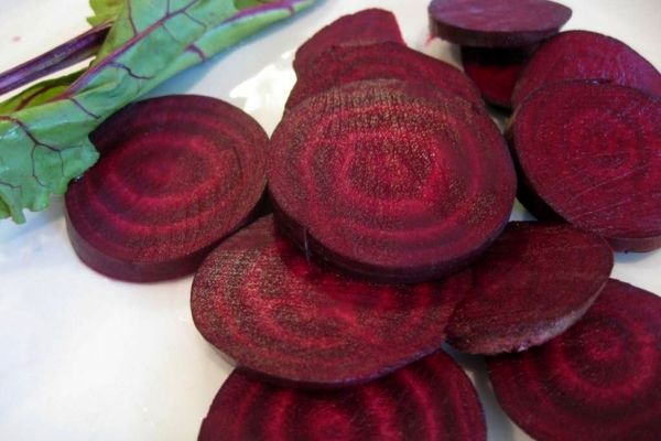 چغندر به بهبود عوارض ناشی از دیابت کمک می‌کند