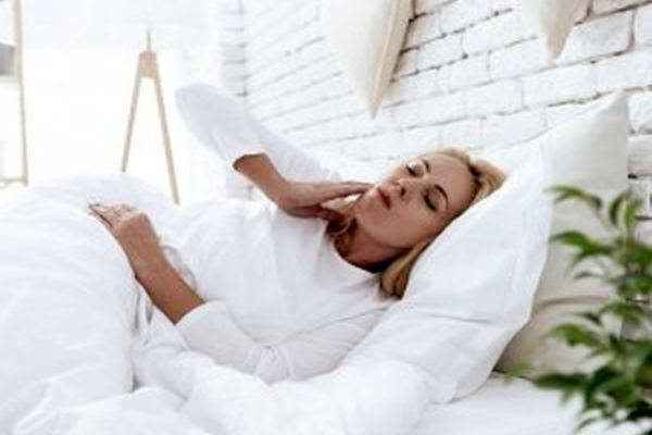 زمستان چه آسیب‌هایی به دندان وارد می‌کند؟