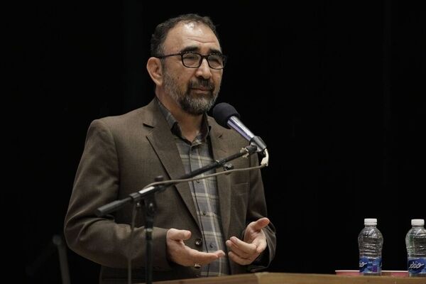 انجام کار برای برطرف کردن نیازهای مردم مشهد ارزش چند برابری دارد