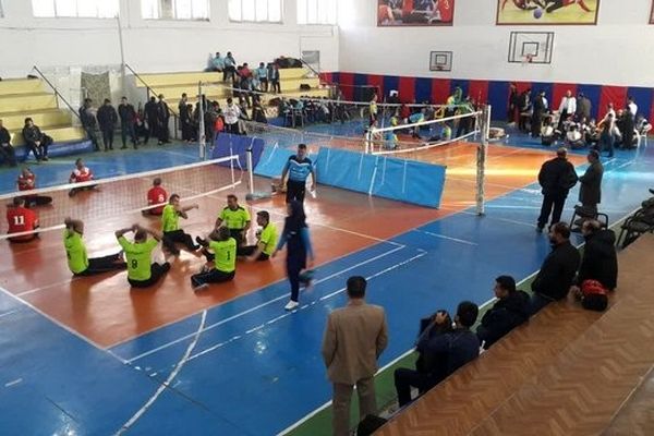 ۲ ورزشکار و ۱ سرمربی تیم به اردوی تیم ملی والیبال نشسته دعوت شدند