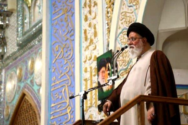 با کشف حجاب مخالفت داریم زیرا دلیلش این است که حاکمیت دین را از ما بگیرد