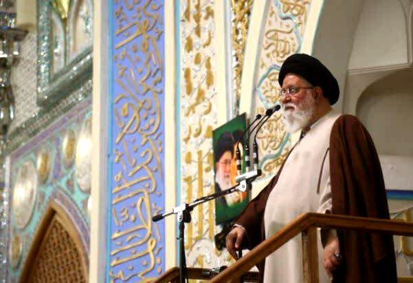 با کشف حجاب مخالفت داریم زیرا دلیلش این است که حاکمیت دین را از ما بگیرد