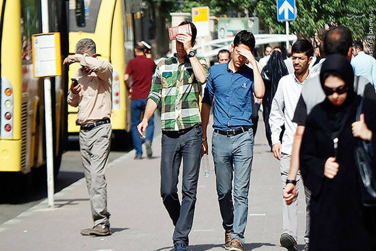 تداوم هوای گرم و وزش باد شدید در خراسان رضوی