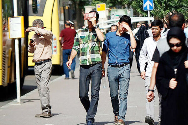 تداوم هوای گرم و وزش باد شدید در خراسان رضوی