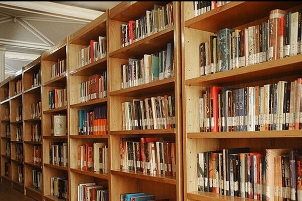 فضای مجازی و مغفول ماندن کتاب‌خوانی