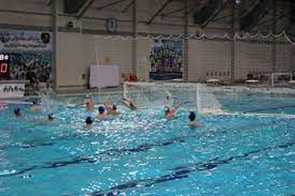 نگران پاس شدن چک‌های هیات بابت اجاره‌بهای استخرها هستیم