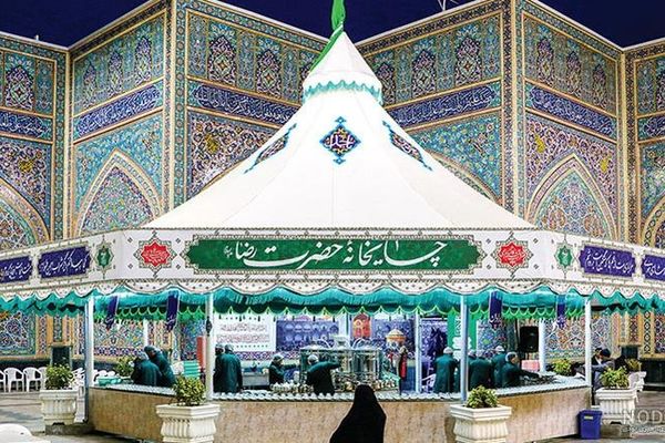 میزبانی چایخانه‌های حرم مطهر رضوی از زائران غدیر