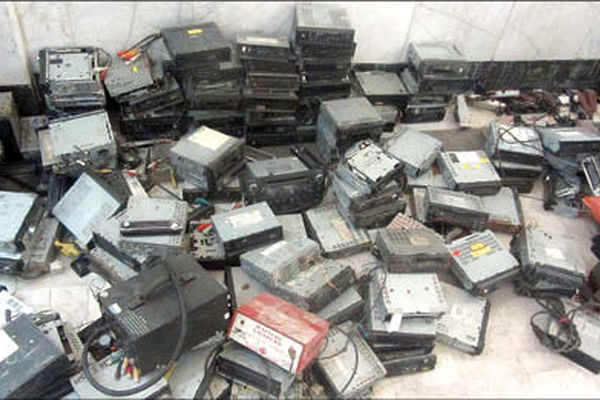 ماجرای نصب کامپیوترهای سرقتی خودرو در محل!