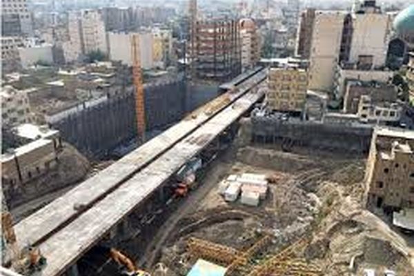 متولی پروژه‌ها در پهنه‌های حاشیه شهر یکی از کارشناسان همان منطقه باشد 