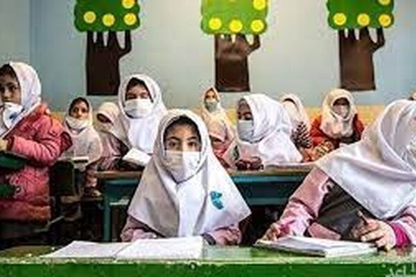 مثبت بودن تست کرونا چند دانش‌آموز در مشهد باعث تعطیلی مدارس شد