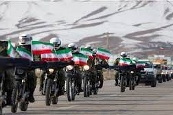 رژه موتوری یگان‌های مسلح در مشهد برگزار شد