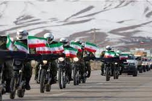 رژه موتوری یگان‌های مسلح در مشهد برگزار شد