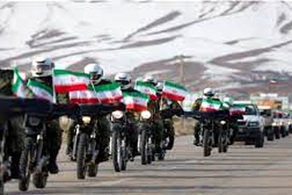 رژه موتوری یگان‌های مسلح در مشهد برگزار شد