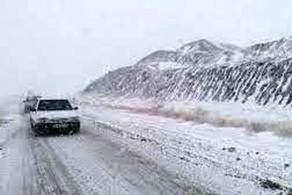 تردد در مسیر درگز-قوچان فقط با زنجیر چرخ میسر است