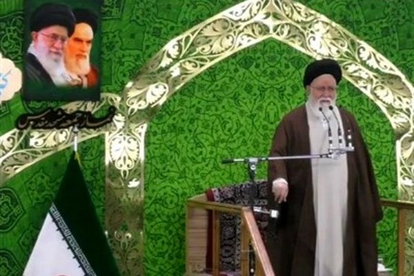 شکل‌گیری انقلاب اسلامی ایران در میان همه ملت‌های دنیا بی نظیر است