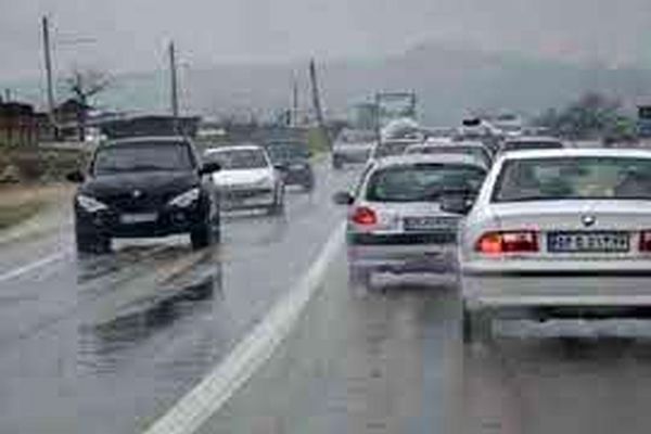 جاده‌های خراسان رضوی به علت بارندگی لغزنده است/ وقوع ١١ فقره تصادف جرحی