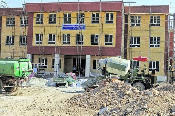 ۳۱۸ مدرسه در مشهد نیازمند تخریب و بازسازی کامل هستند/بیش از ۲ هزار کلاس فرسوده در مشهد