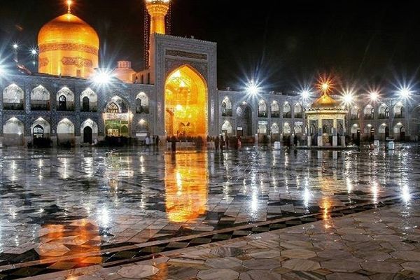 دفاتر امانت چادر در کدام ورودی‌های حرم مطهر رضوی مستقر است؟