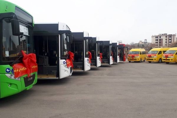 حواله ۲۵۰ دستگاه ون و اتوبوس تحویل هشت شهرداری کشور شد