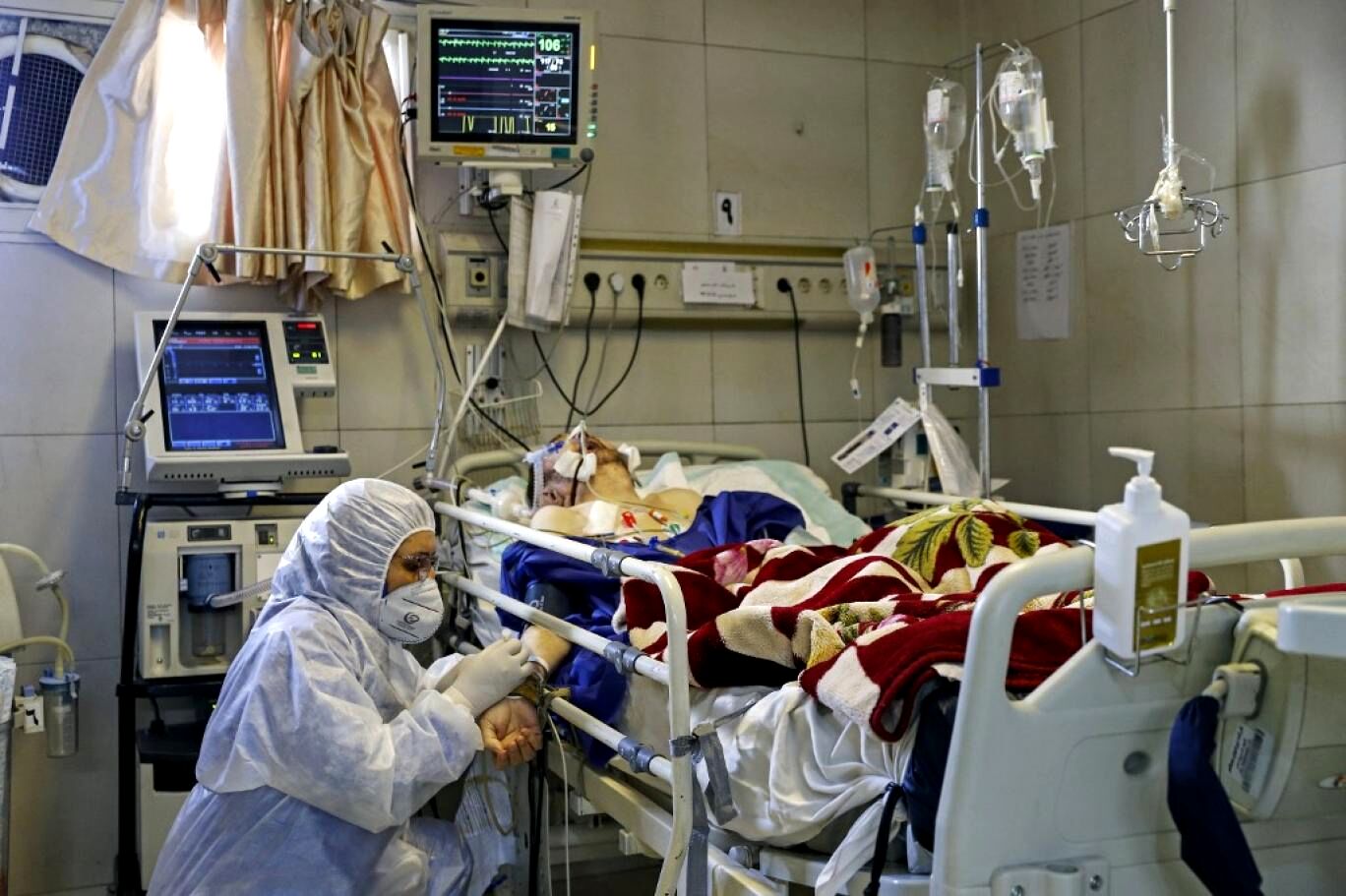 شمار بیماران بدحال مبتلا به کرونا ۷۰ درصد در خراسان رضوی کاهش یافت